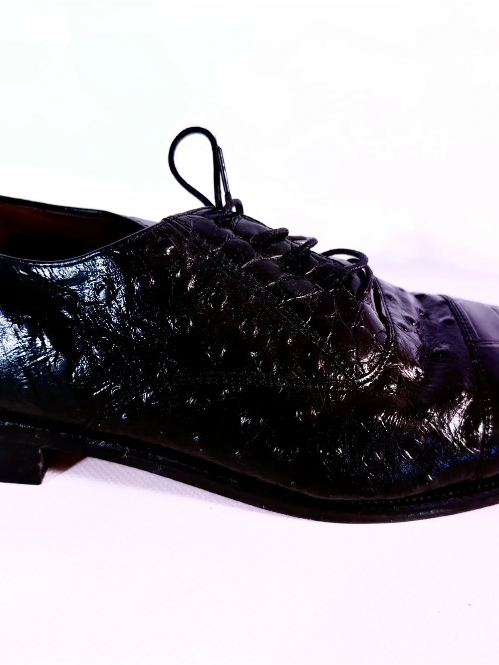 Stacy Adams Dark-Oiled Ostrich-Alligator Lace-Up Oxfords      size 9.5 medium